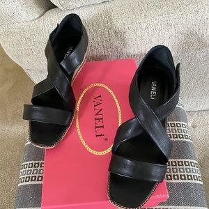 Vaneli Black leather Sandal Jala sz9.5-like new